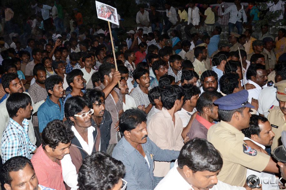 Srihari-Burial-Photos
